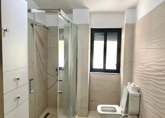 Sunlit Heaven In Appartement