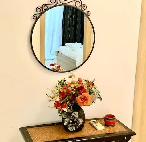 Sunlit Heaven In Appartement