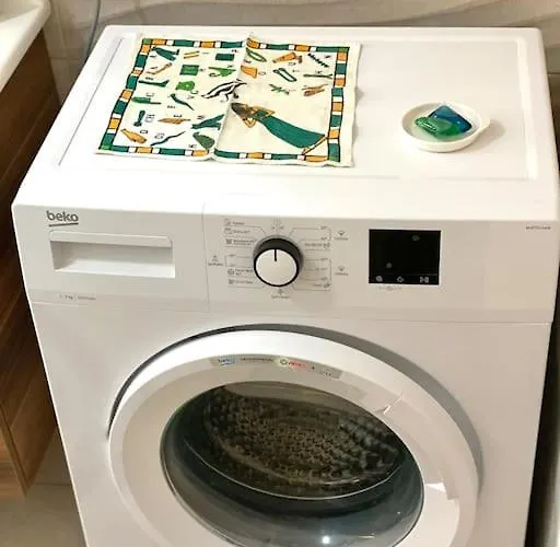 Sunlit Heaven In Appartement Tirana