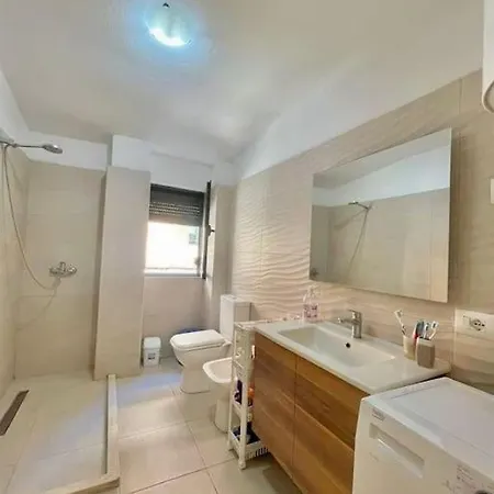 Sunlit Heaven In * Τίρανα